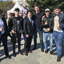 Компания ЭКО Вагант вместе с активистами «Молодежь Ялты» приняли участие в праздновании юбилея воссоединения Крыма с Россией