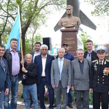 Компания ЭКО Вагант приняла активное участие в установке бюста дважды Герою Советского Союза Амет-Хану Султану в Каче